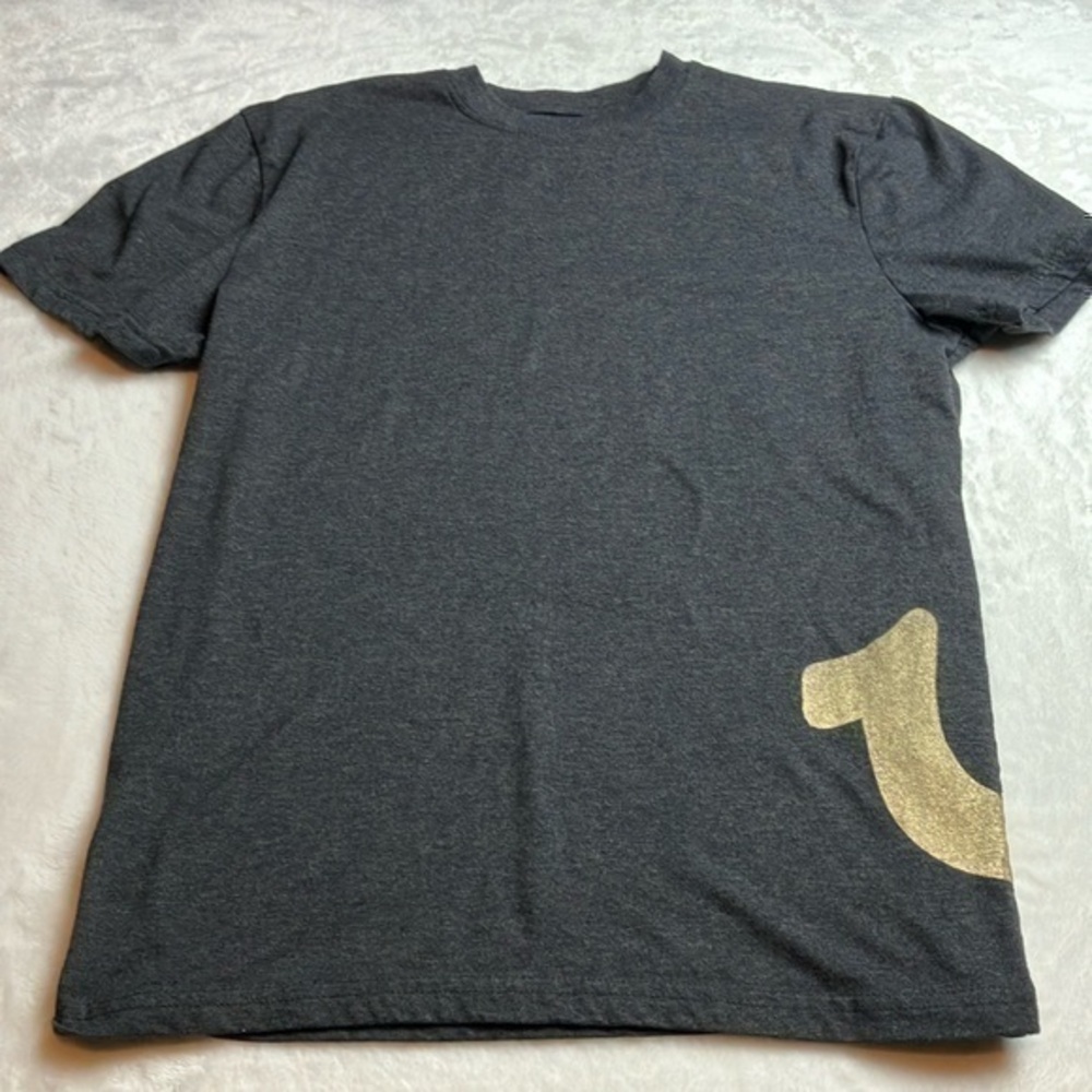 True Religion Men’s T-shirt Gray Gold size medium